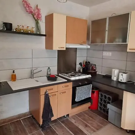 4 à 6 Places Apartamento